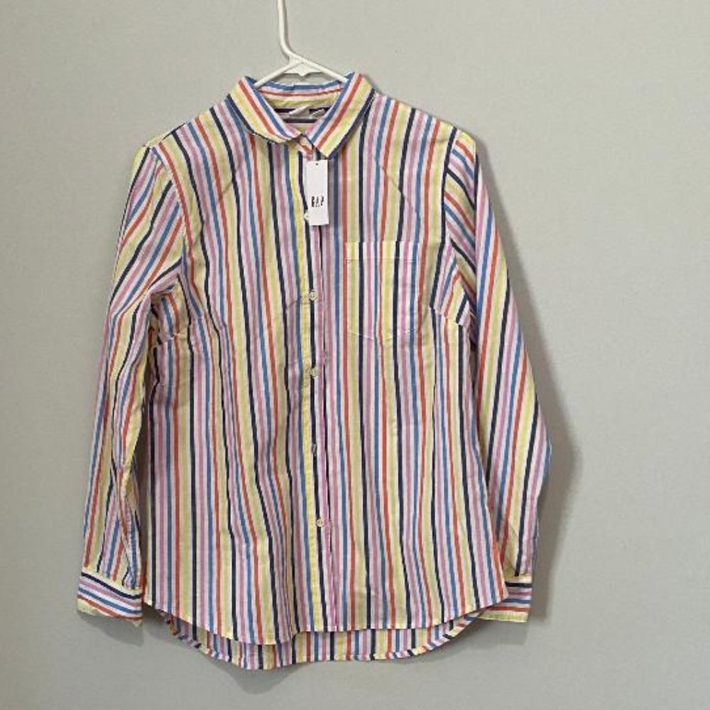 NWT Gap Women’s long sleeve shirt